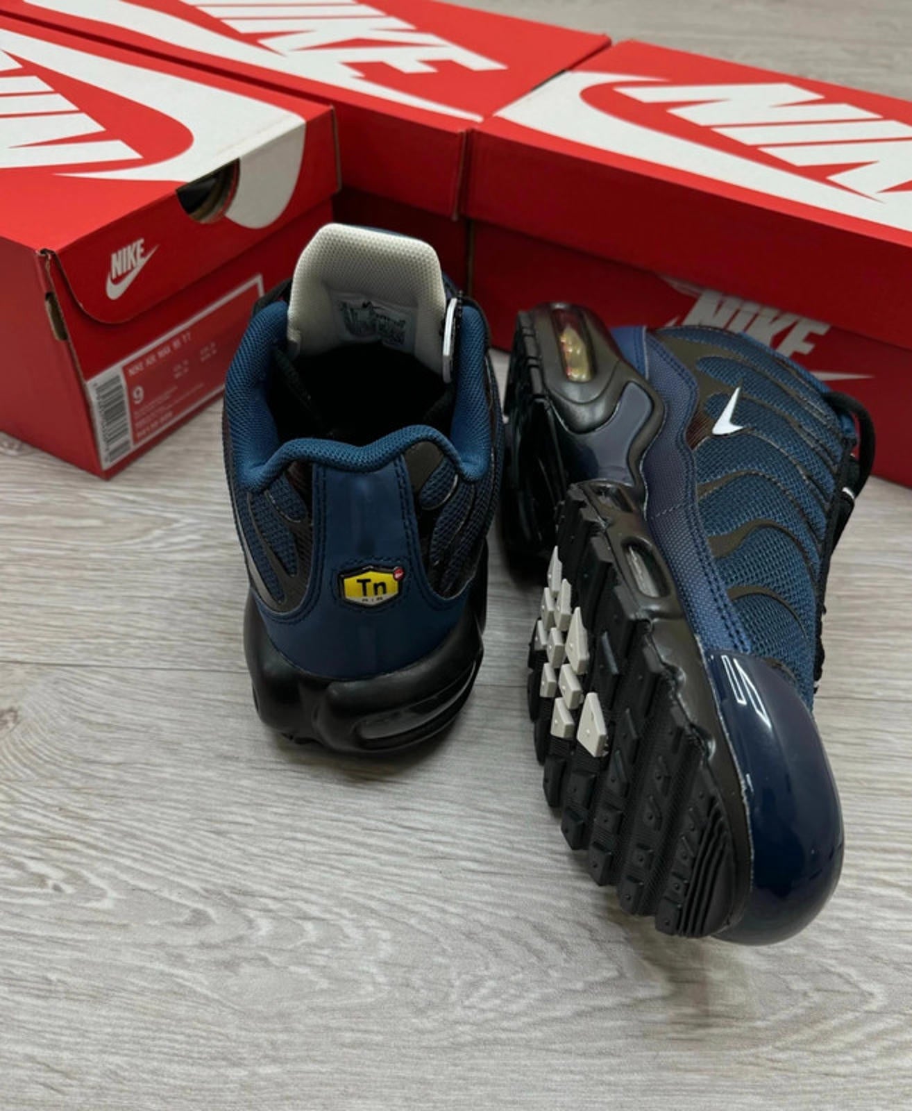 nike air max tn navy UK7
