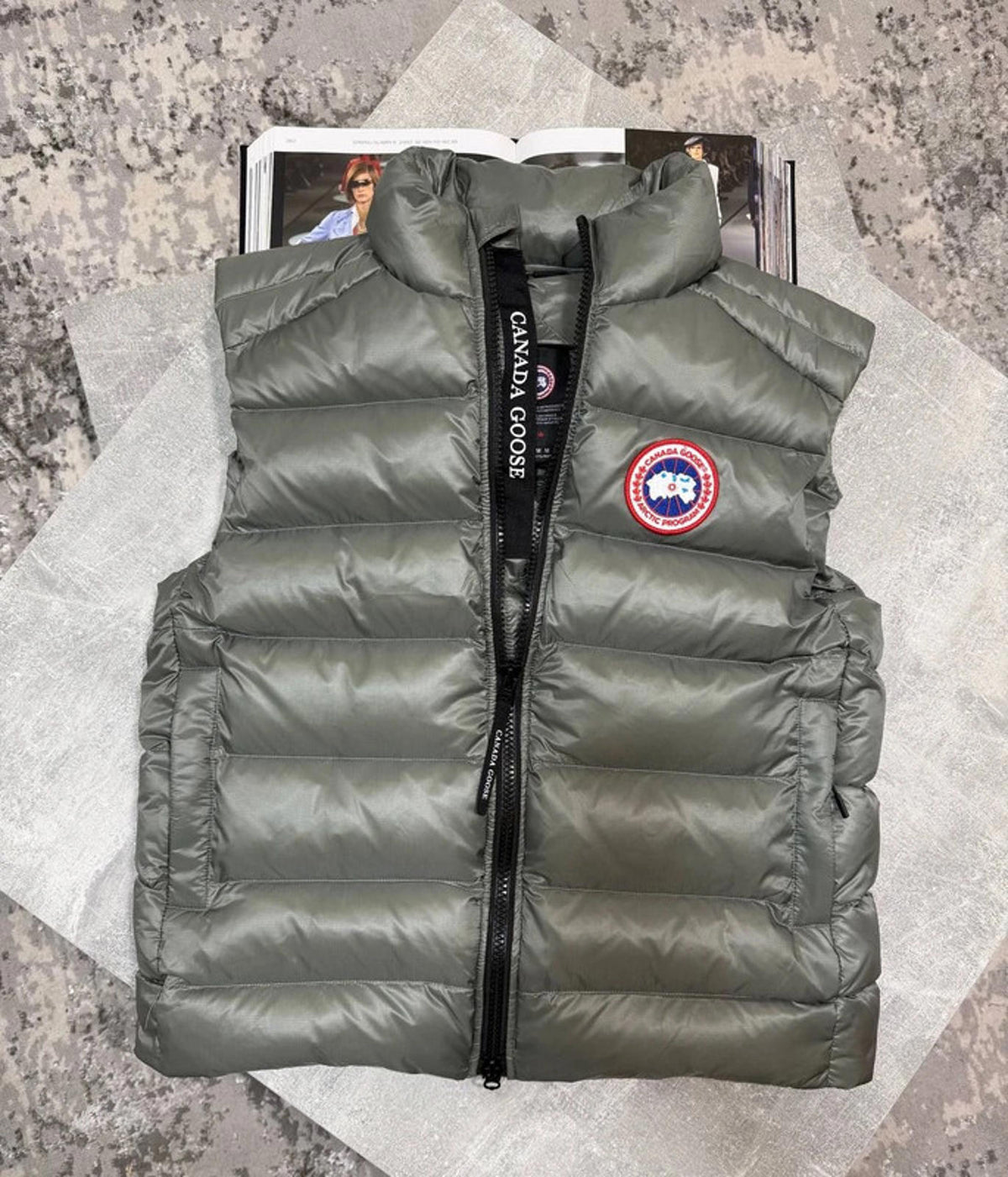 Canada goose gilet khaki small