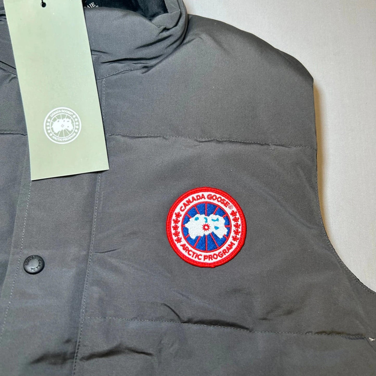 canada goose gilet grey M