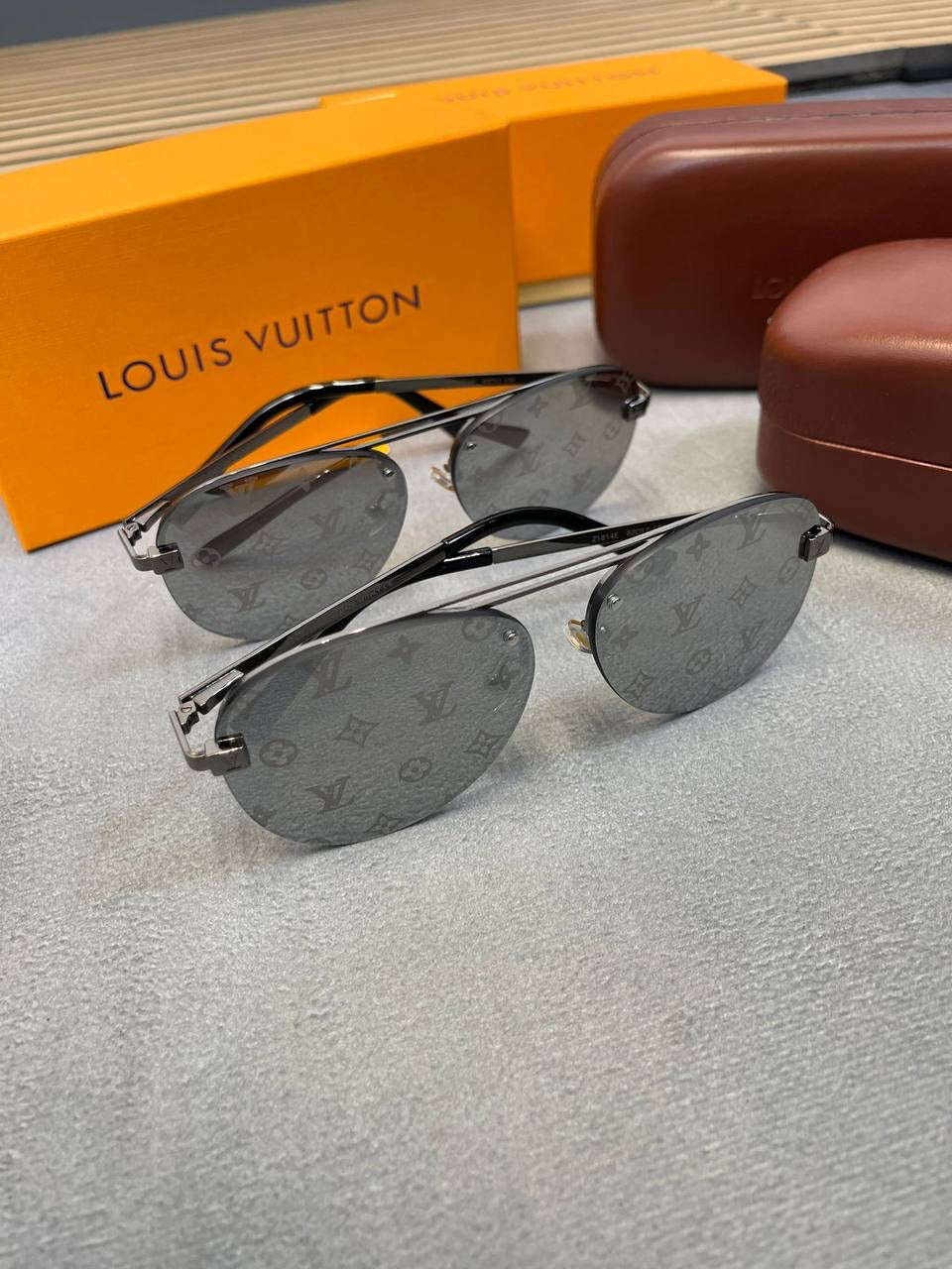 LV GLASSES WITH BOX FAST DELIVERY