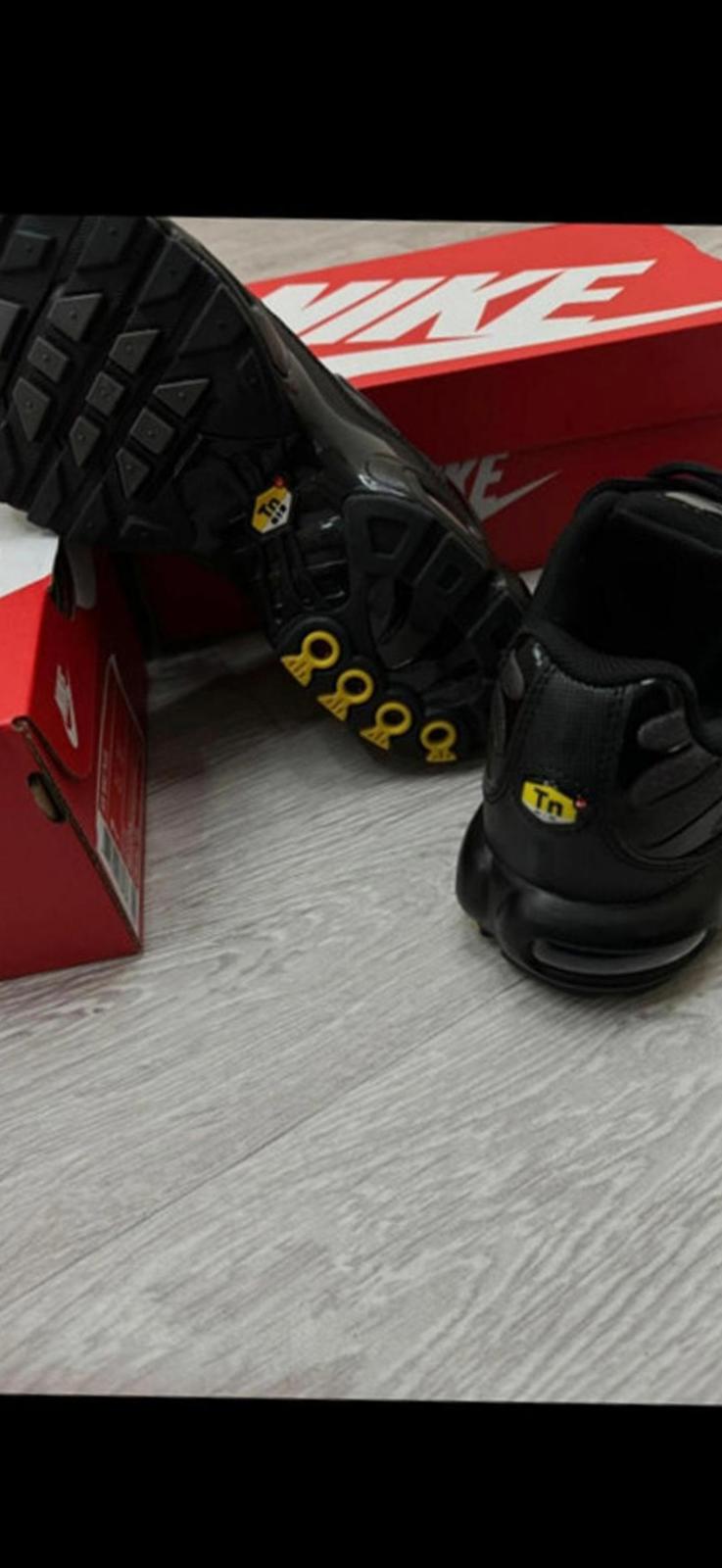 nike air max tn black uk9
