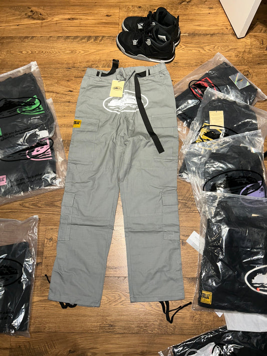 CORTEIZ CARGOS SMALL FAST UK DELIVERY