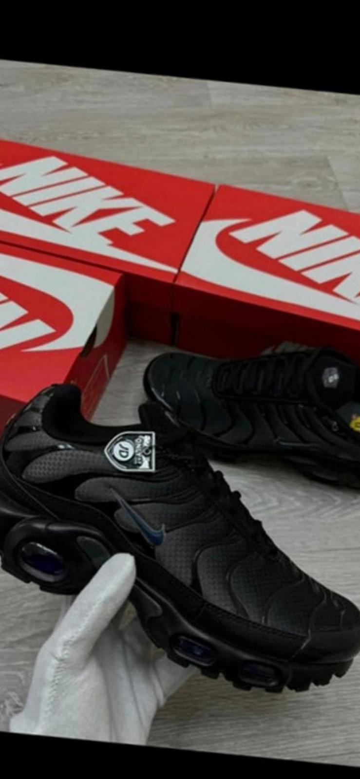 nike air max tn black uk7