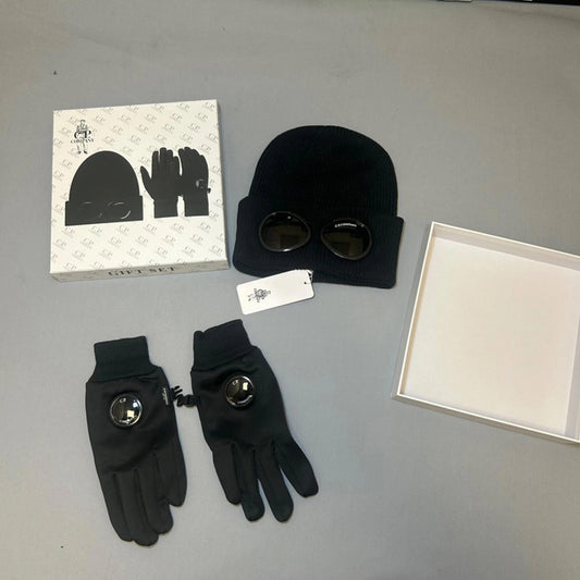 Cp company hat and glove set