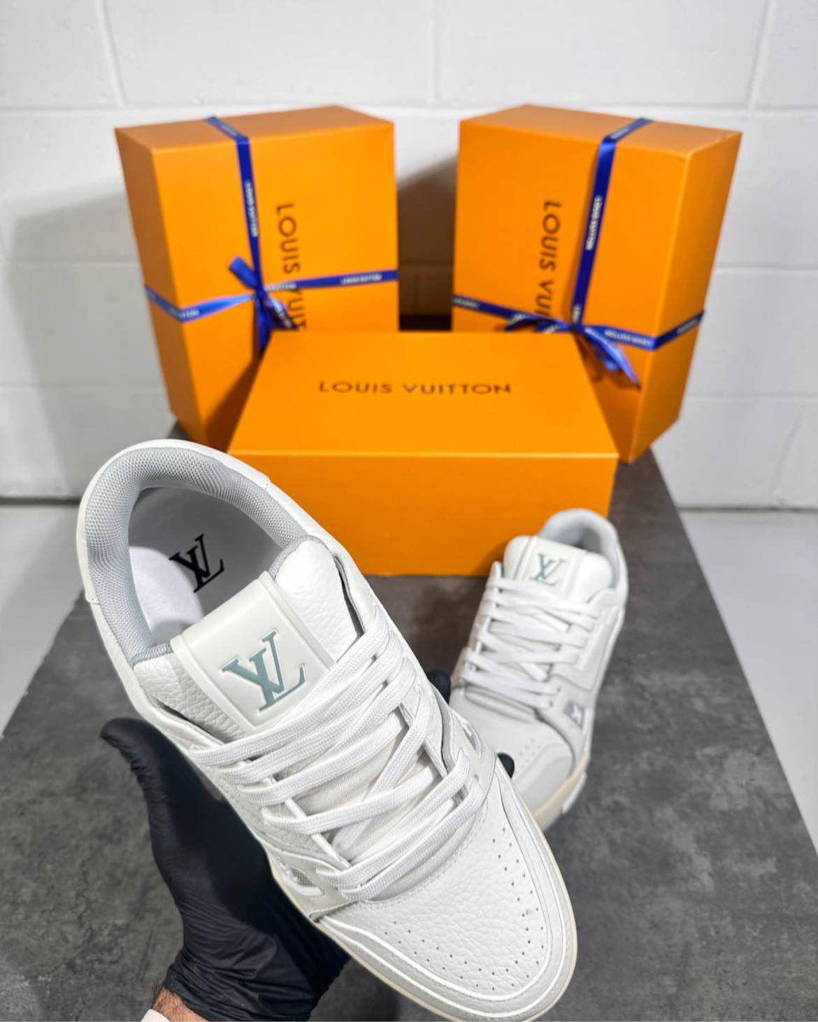 LV Trainers 
Size 6-12