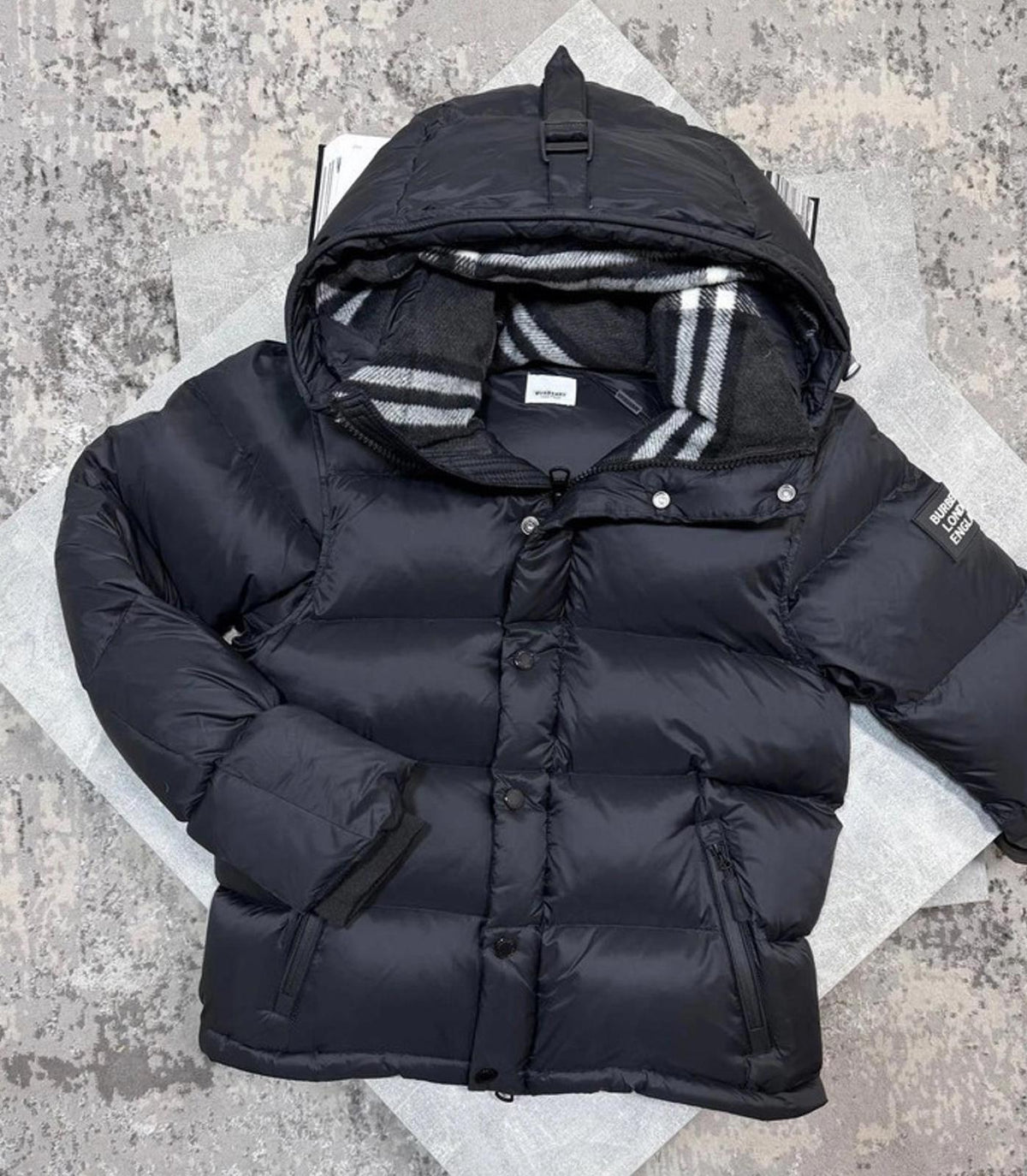 Burberry jacket black Medium