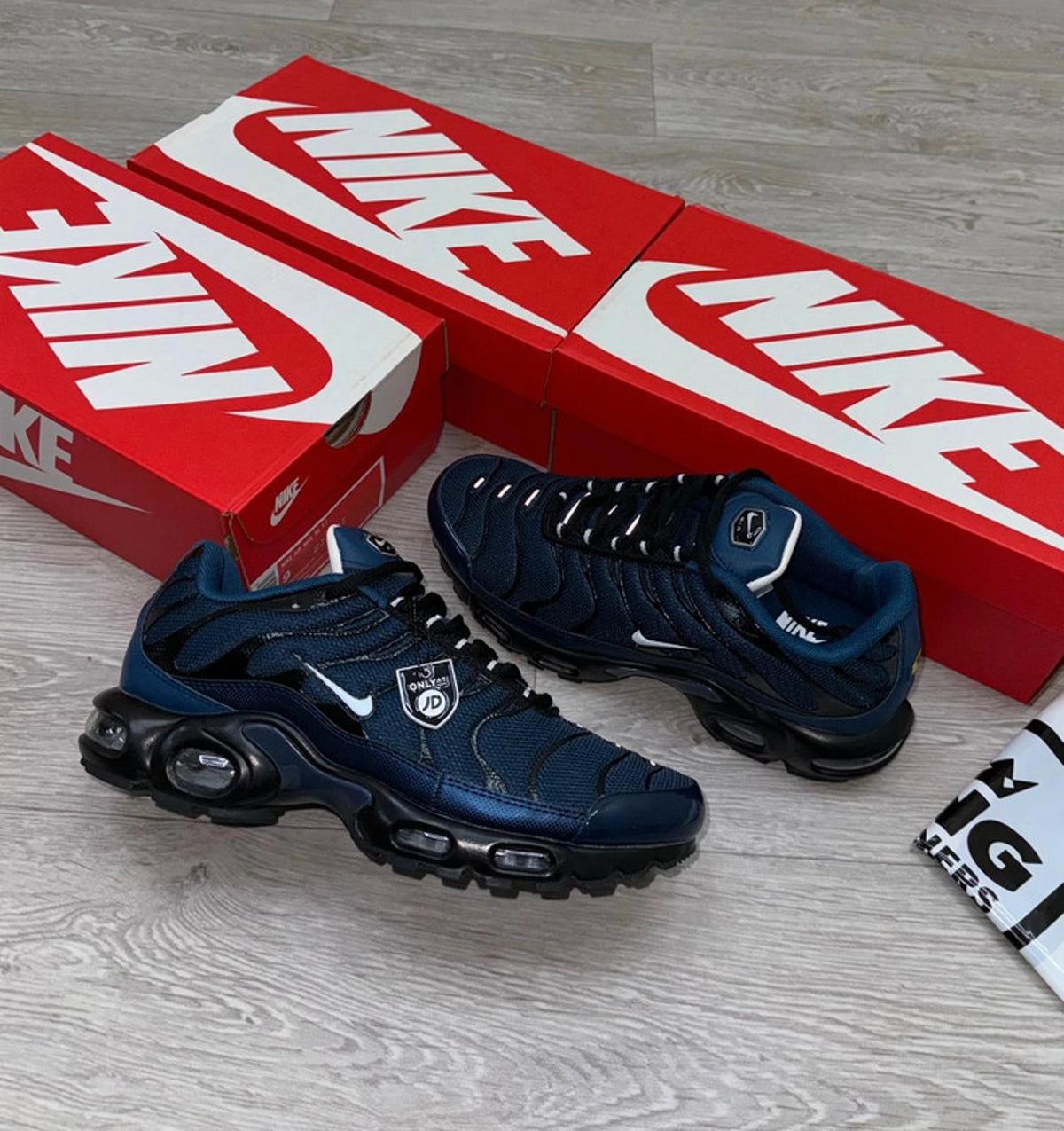 nike air max tn navy UK7