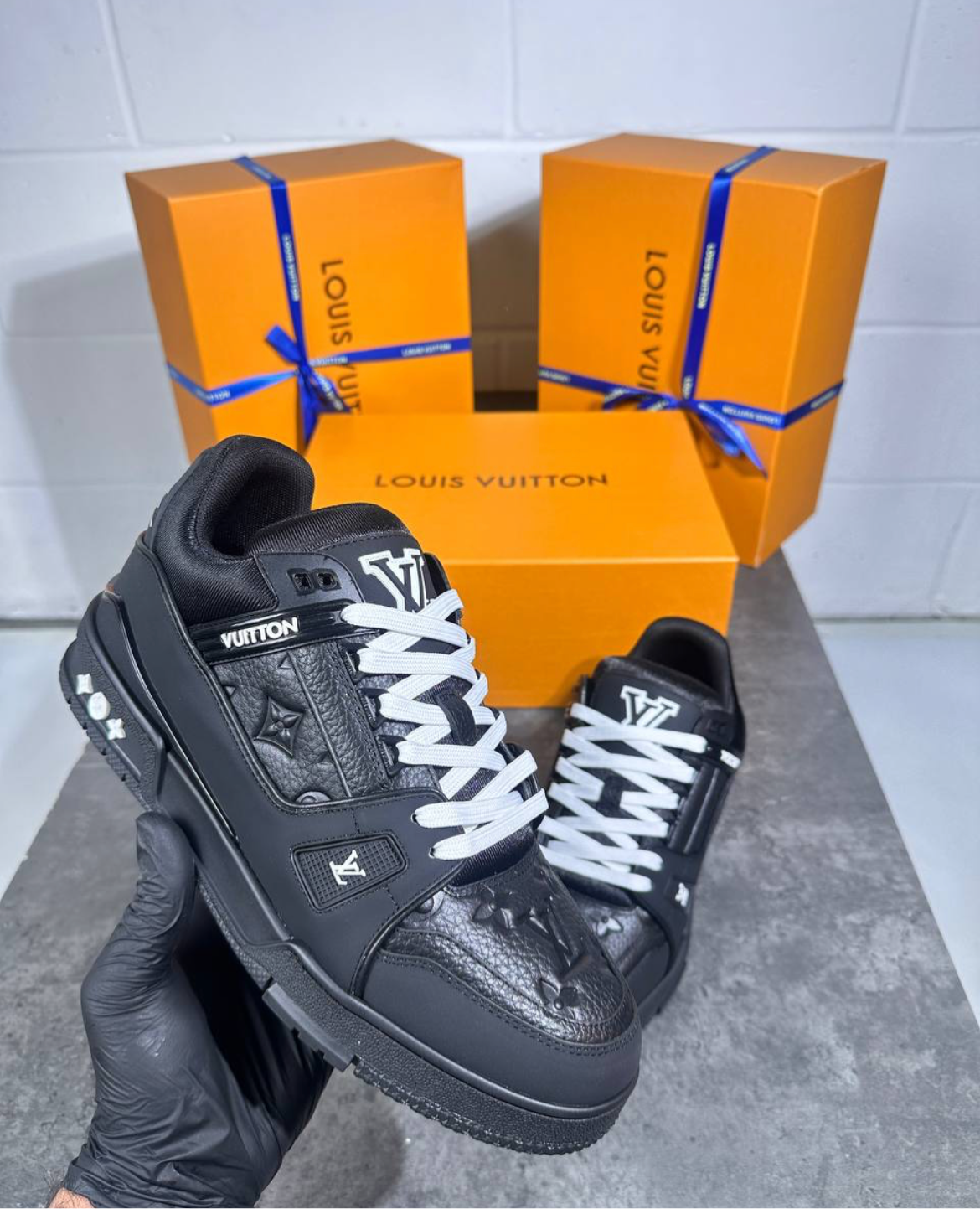 LV Trainers 
Size 6-12