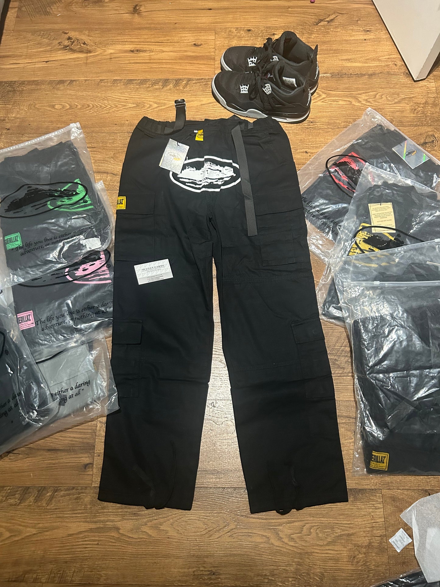 CORTEIZ CARGOS MEDIUM FAST UK DELIVERY