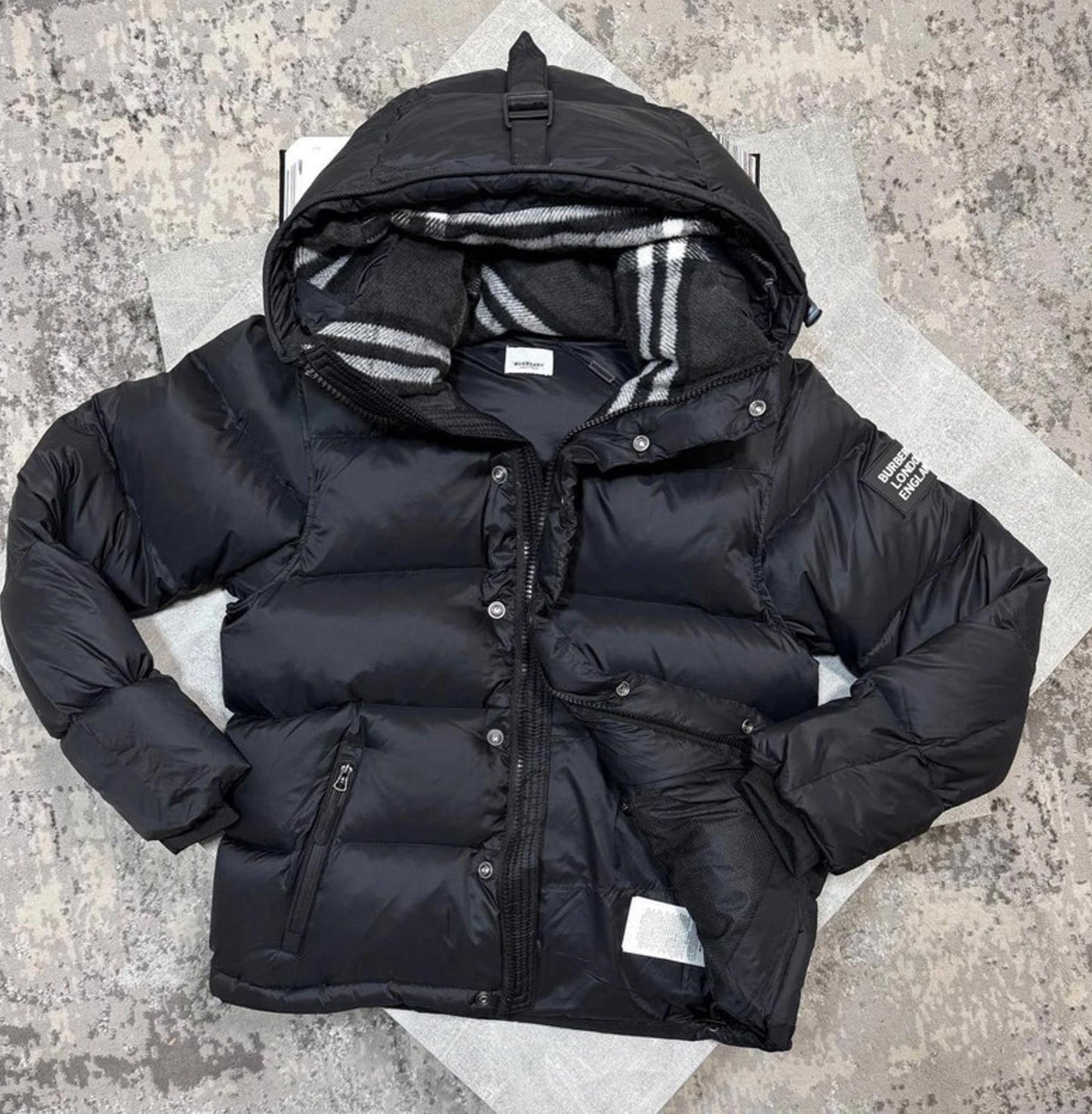 Burberry jacket black Medium
