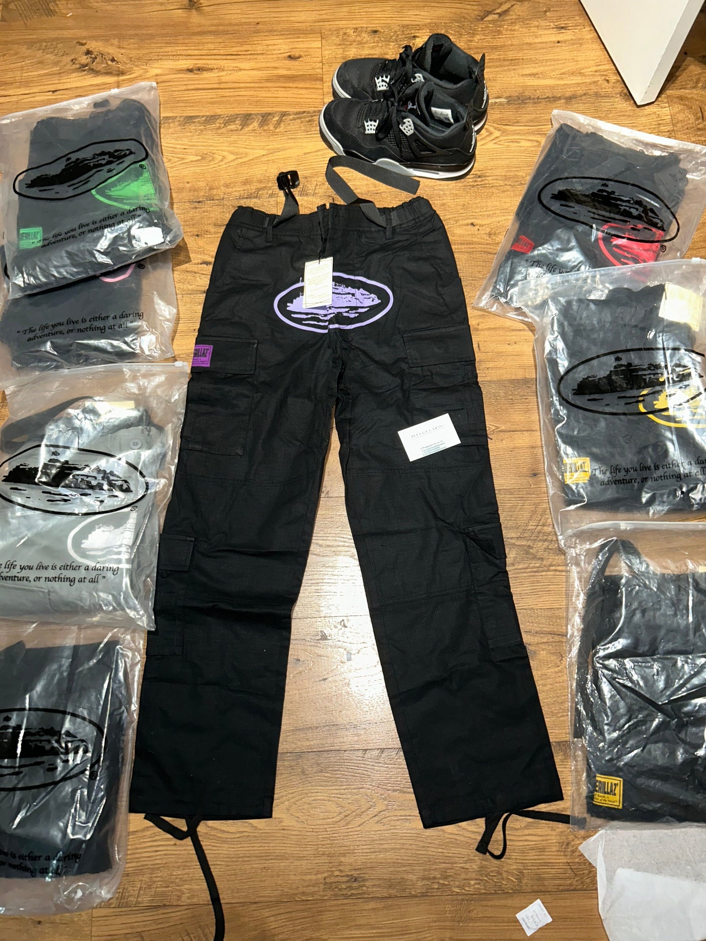 CORTEIZ CARGOS SMALL FAST UK DELIVERY