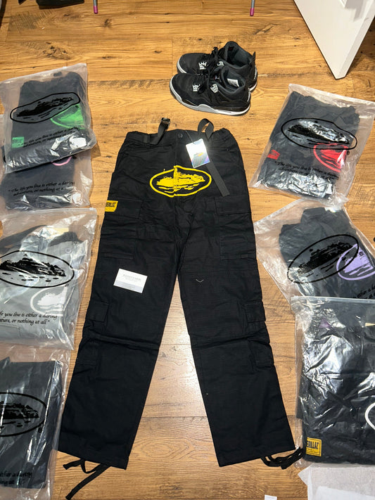 CORTEIZ CARGOS SMALL FAST UK DELIVERY