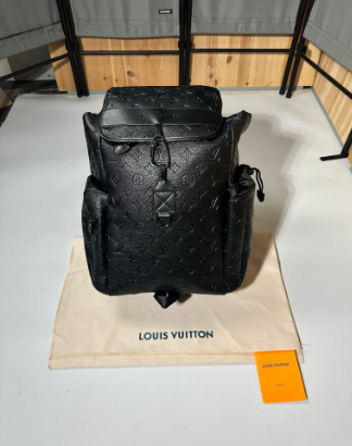 L-V BACKPACK BLACK EMBOSSED