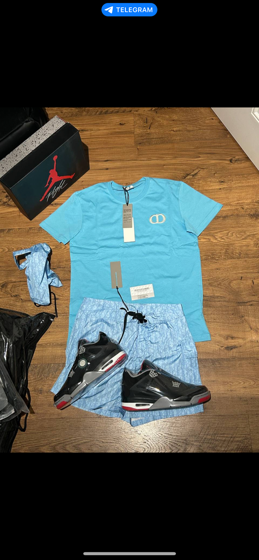 T SHIRT AND SHORTS SET SMALL