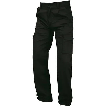 PG “ESSENTIALS BLACK CARGOS