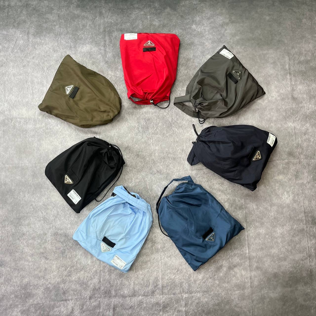 Prada Shorts🎉
Sizes S - XXL