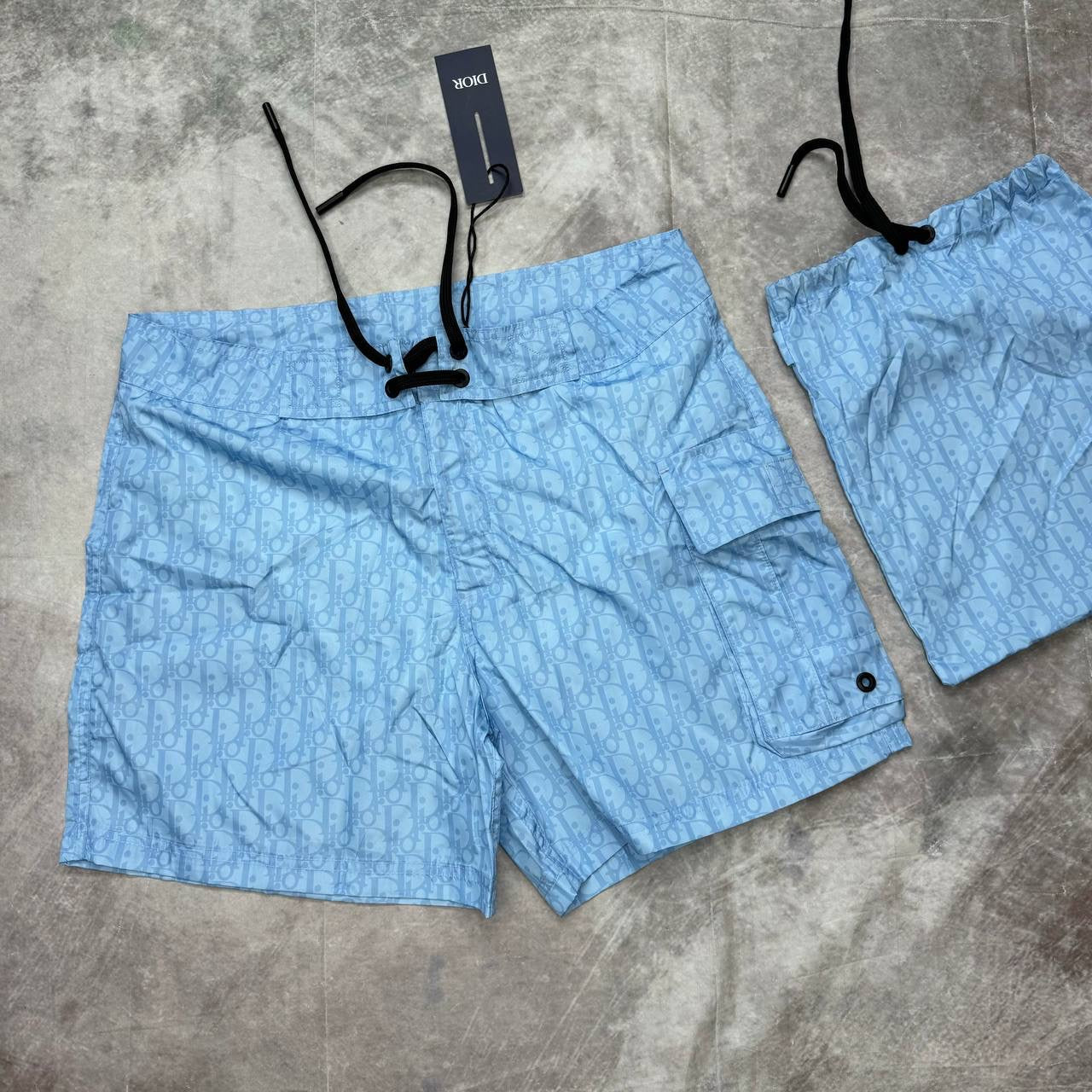 Dior Shorts🎉
Sizes S - XXL