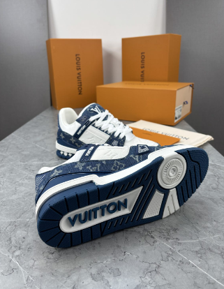 lV TRAINER BLUE