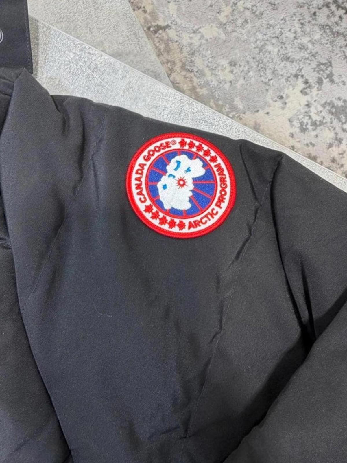 Canada goose Wyndham black/red badge XXL