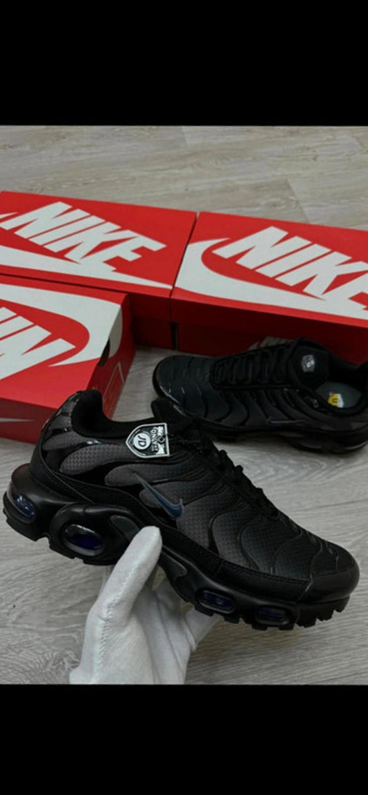 nike air max tn black uk10