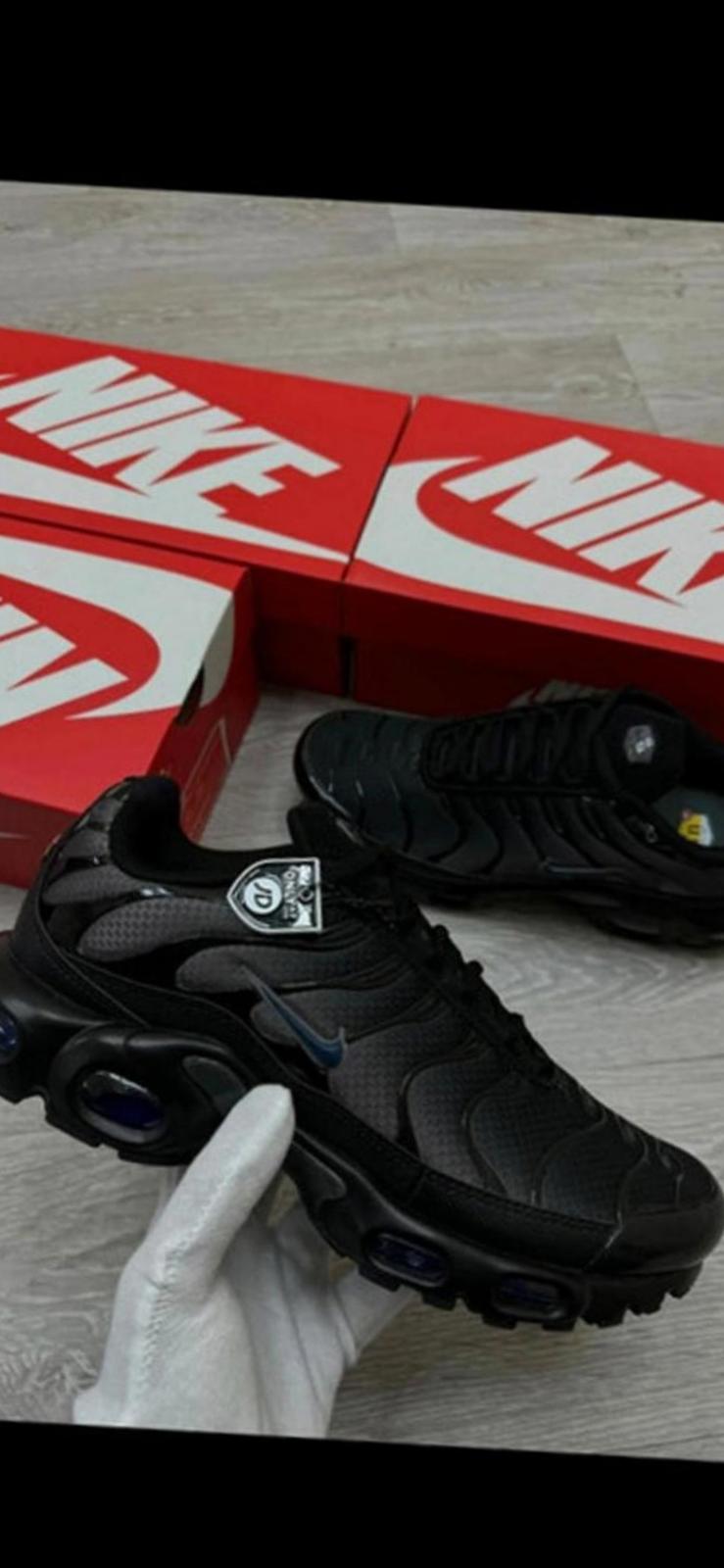 nike air max tn black uk8
