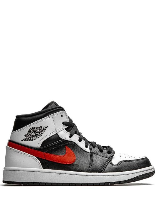 AJ1 “BLACK CHILE RED WHITE”