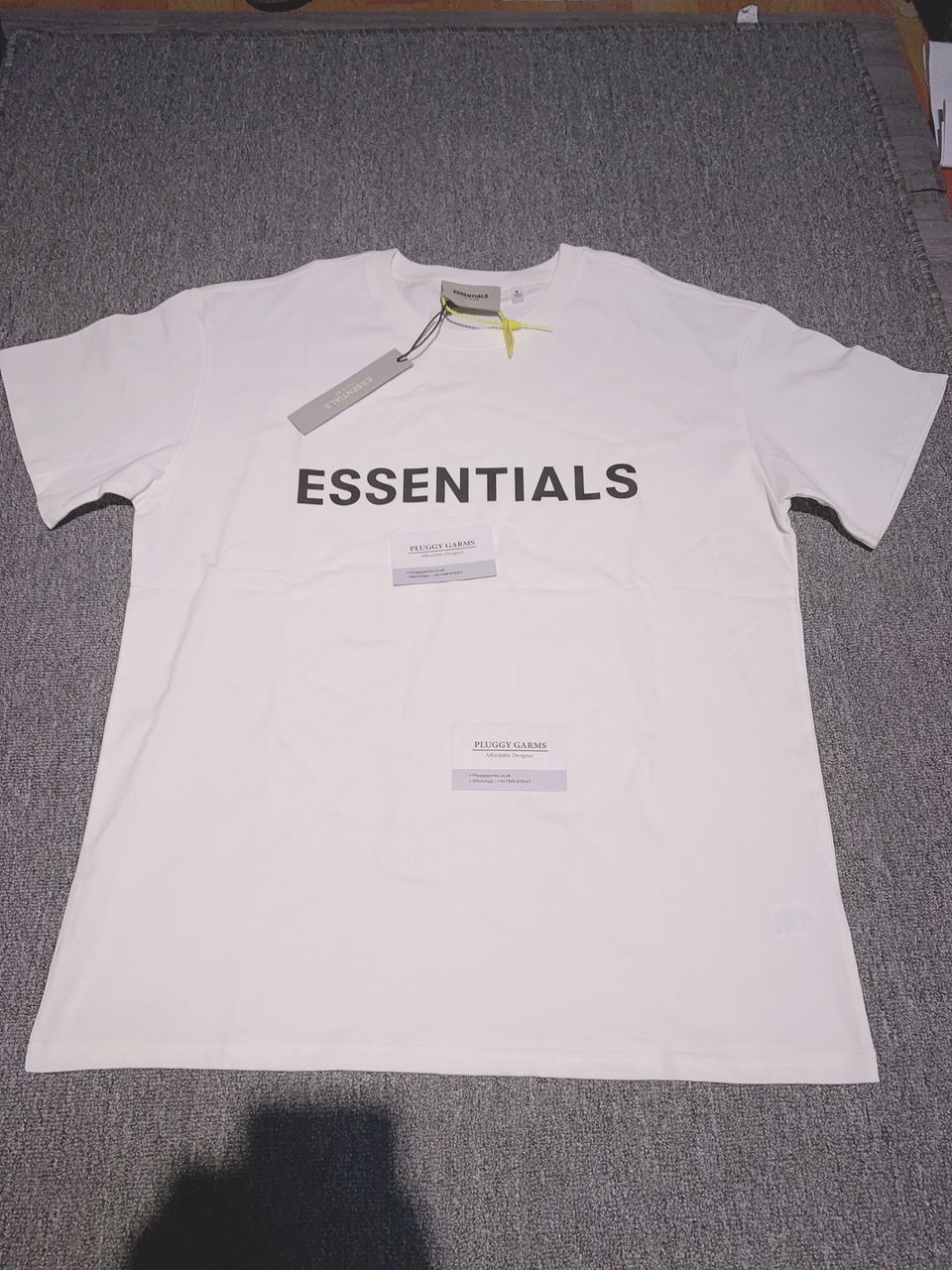 ESSENTIALS T SHIRT