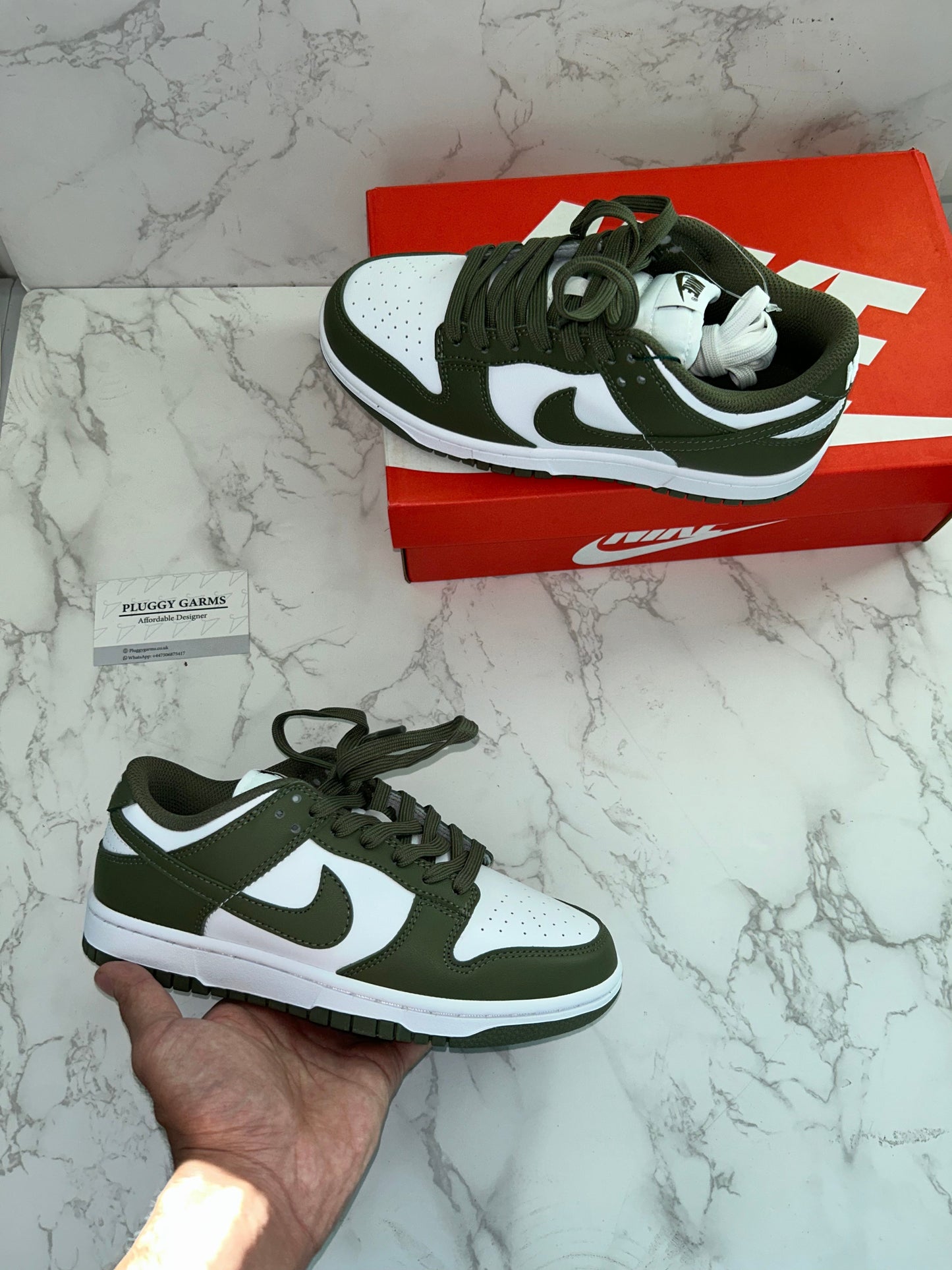 DUNKS "OLIVE GREEN"