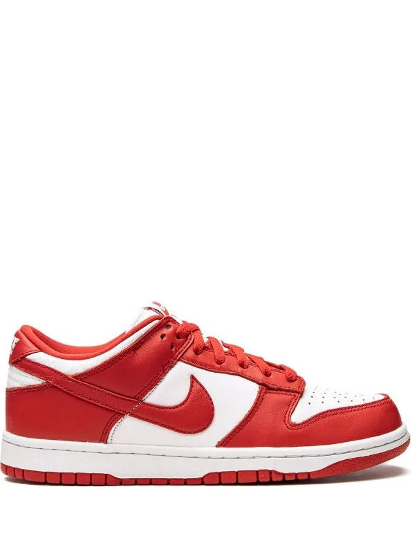 DUNK “UNIVERSITY RED”